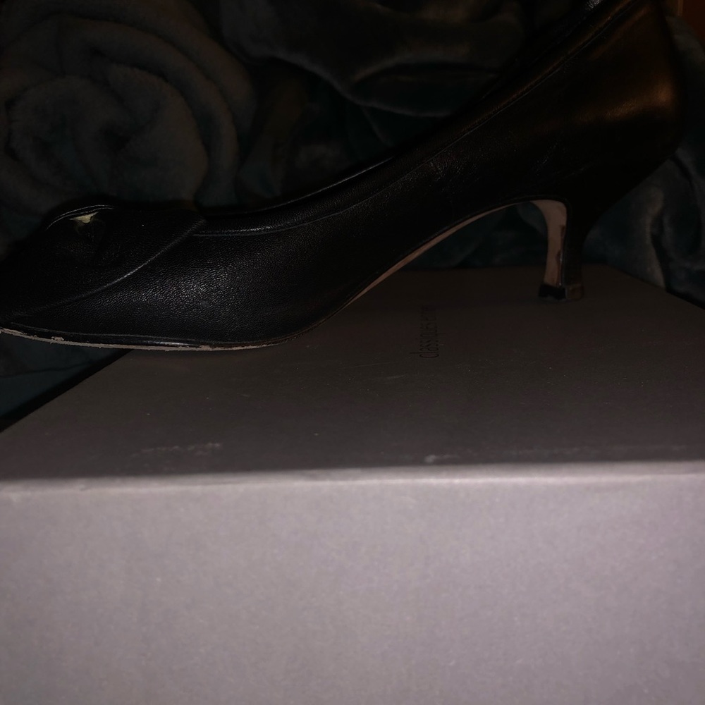 Pretty Black Pumps - image 5
